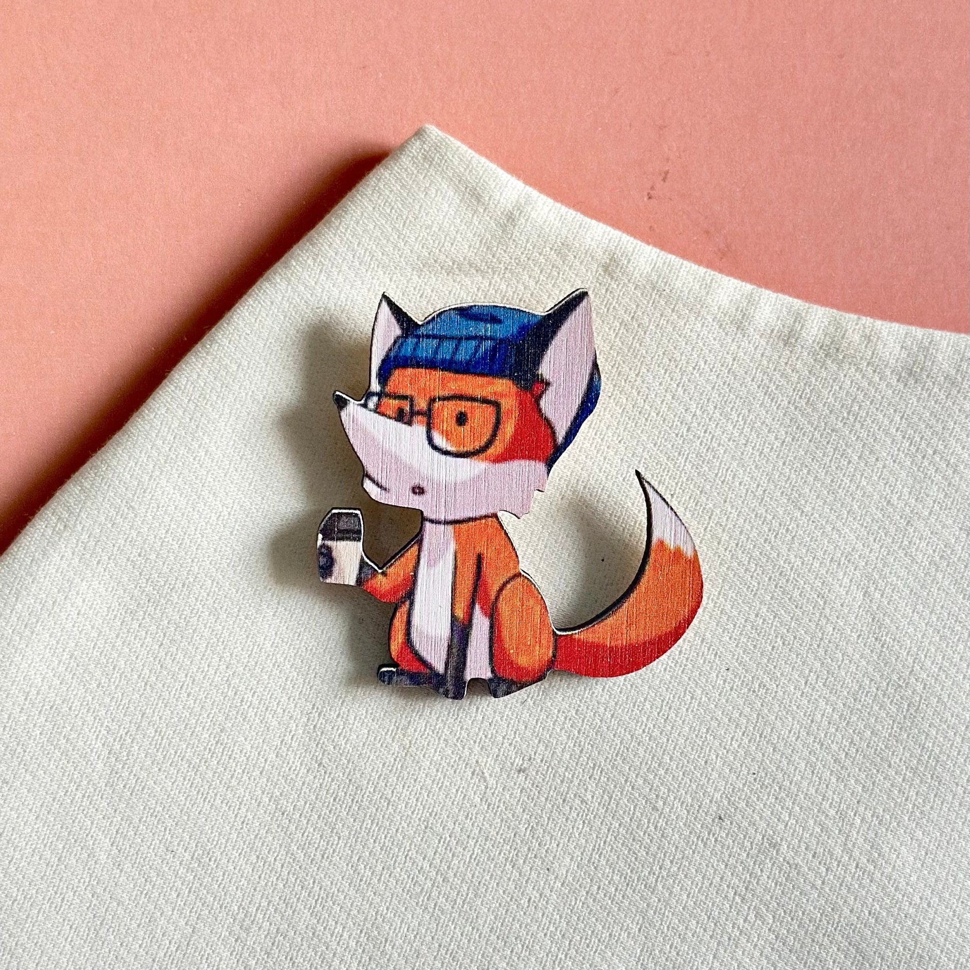 Foxes standard brooch