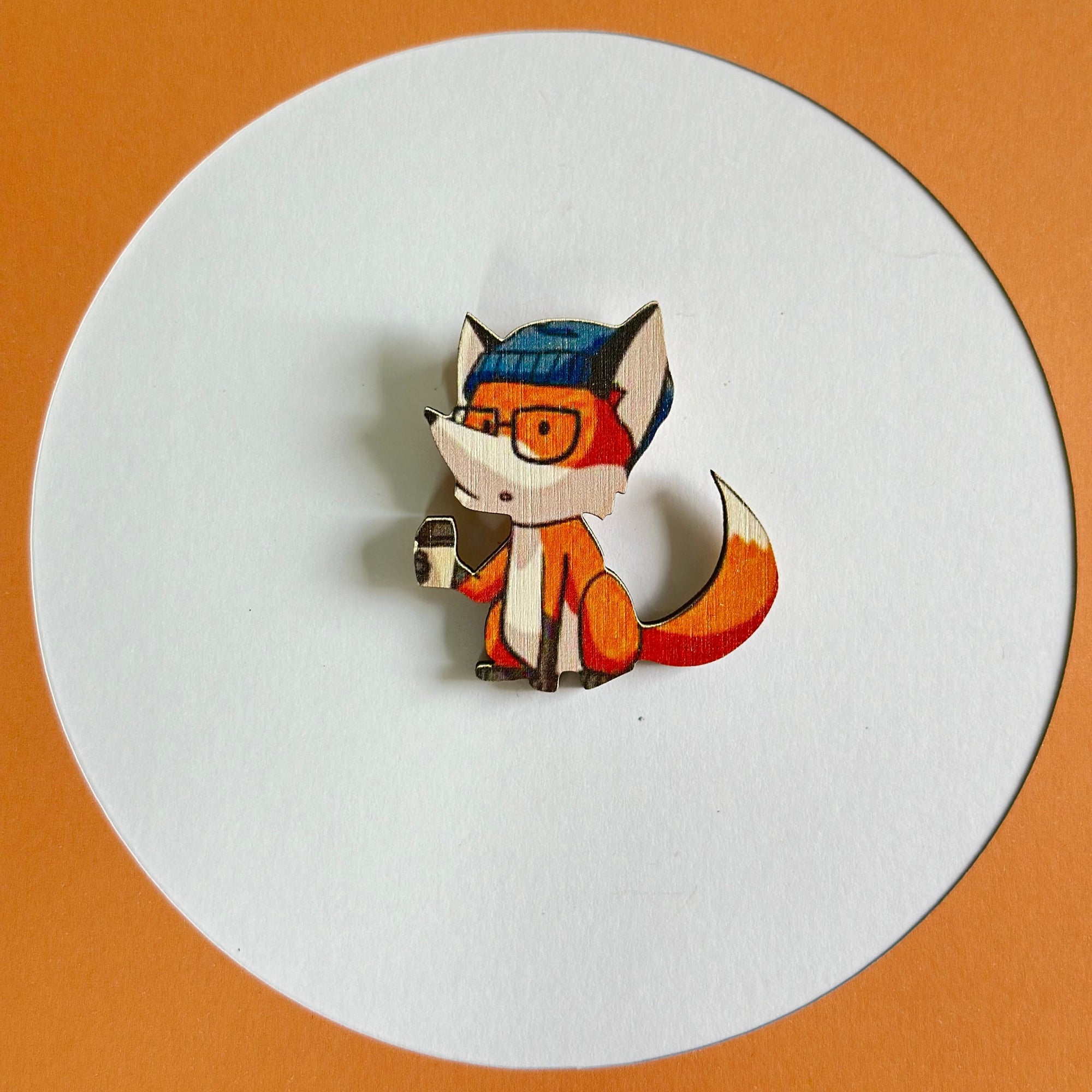 Foxes standard brooch