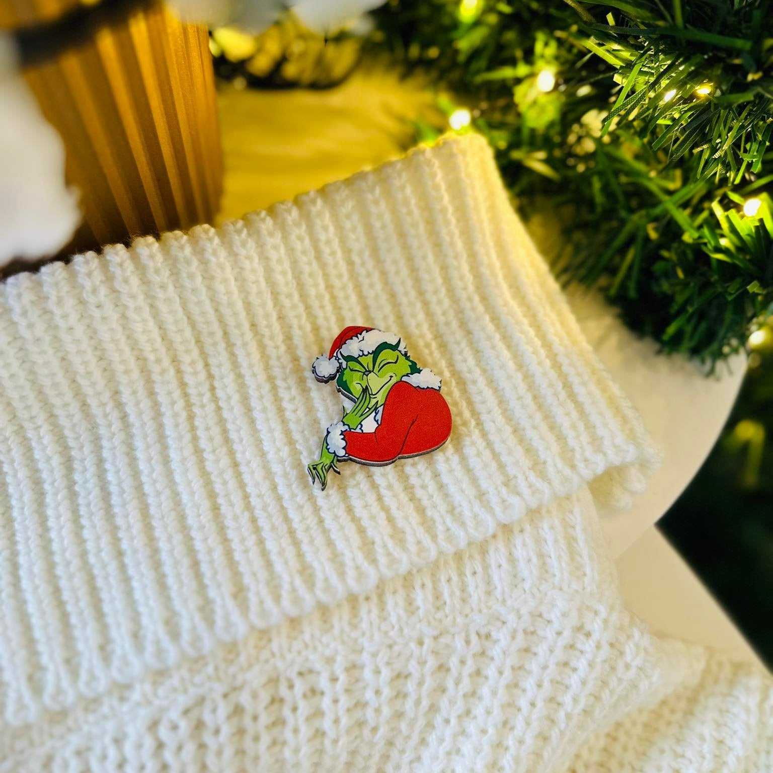 Grinch in Santa's clothes Various standard brooches