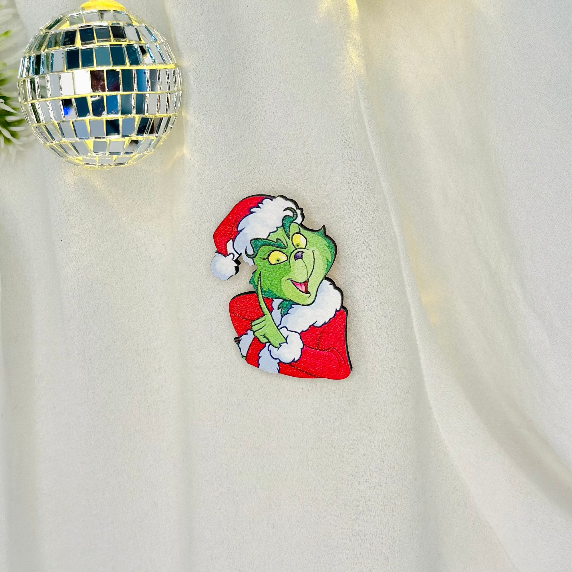 Grinch in Santa's clothes Various standard brooches