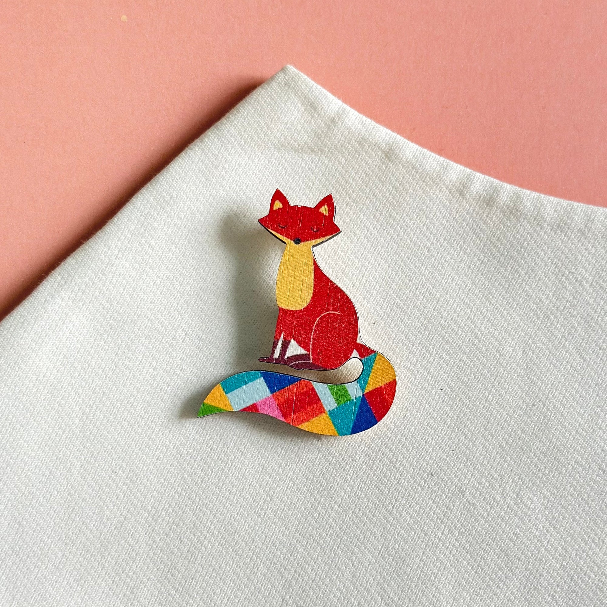 Foxes standard brooch