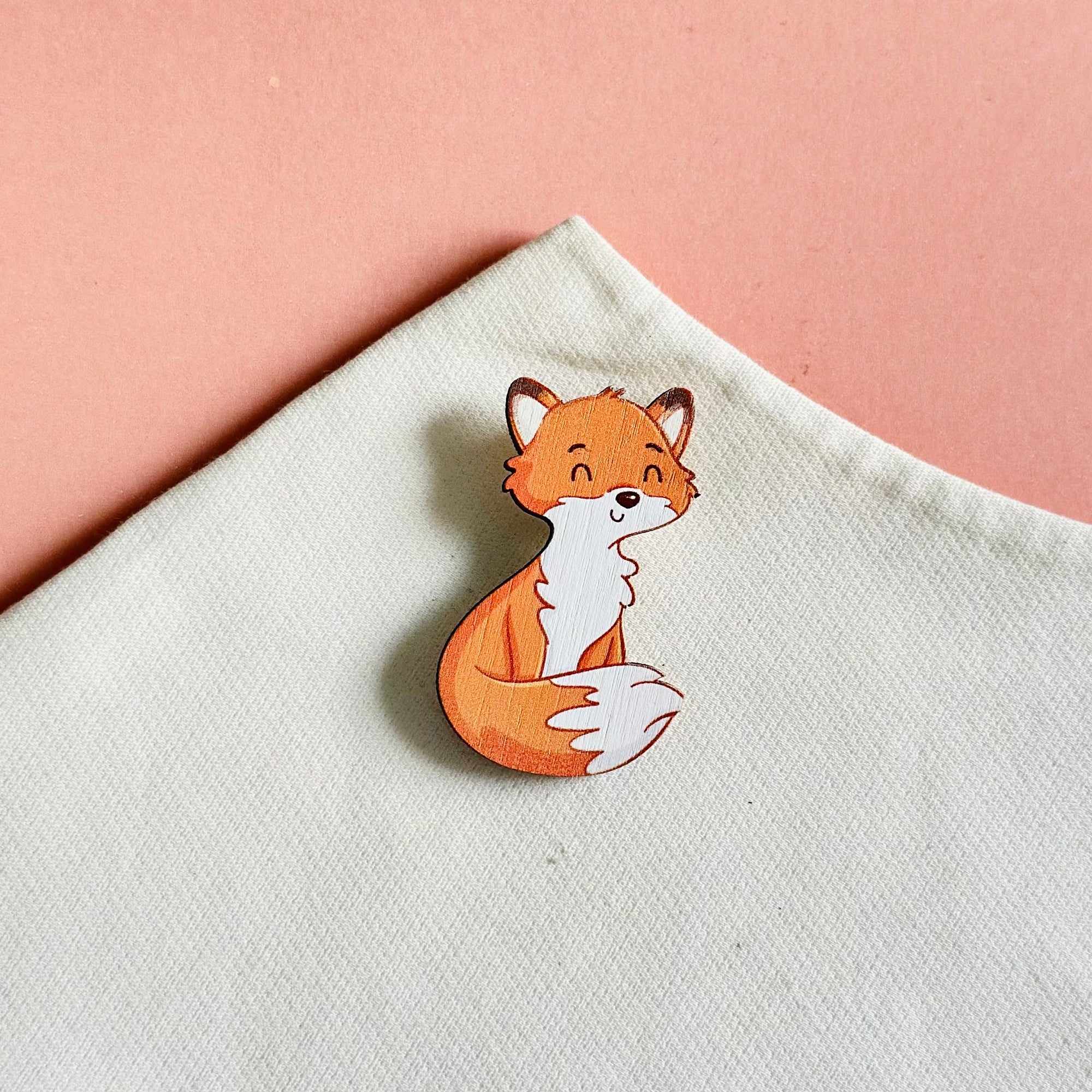 Foxes standard brooch