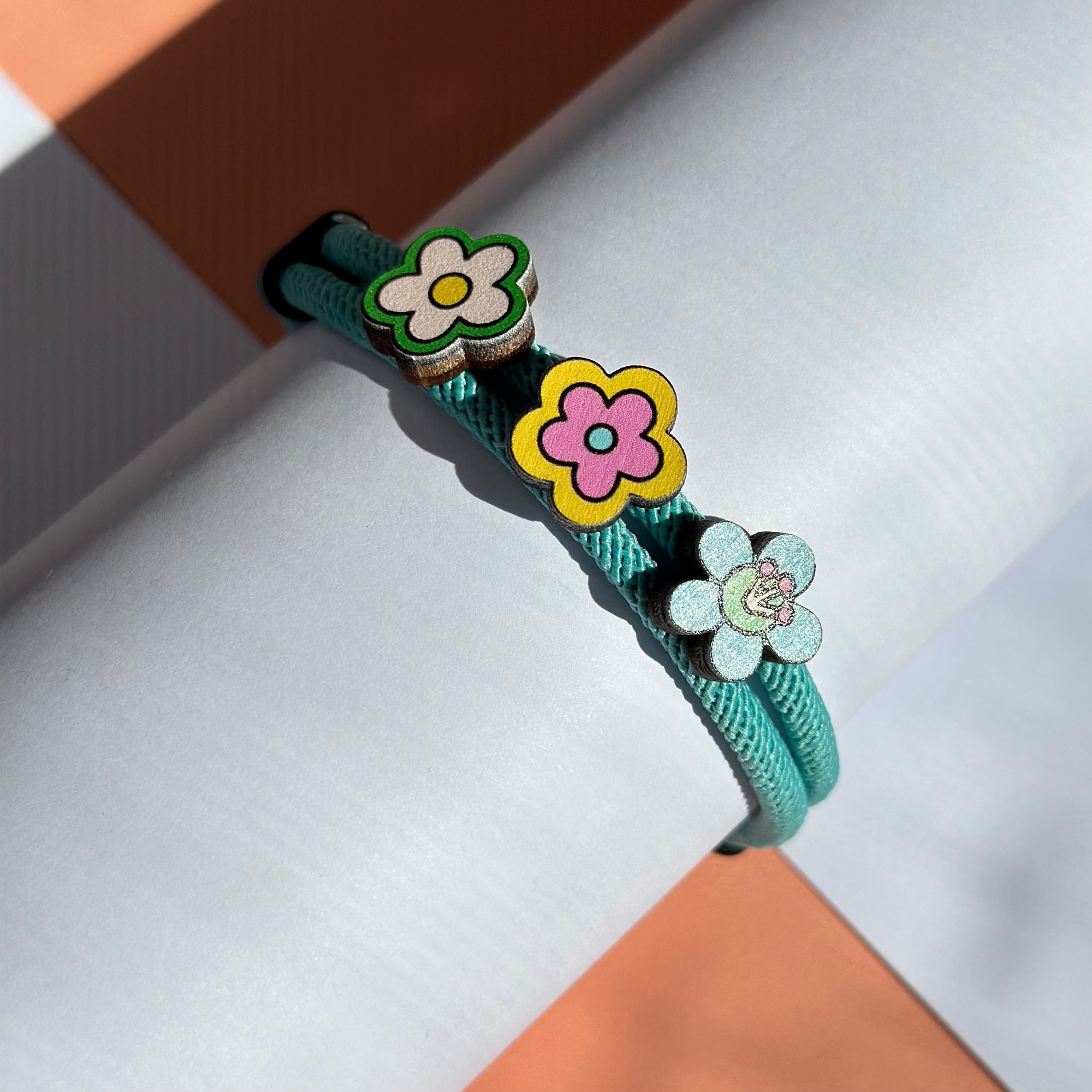 Colorful flowers bracelet