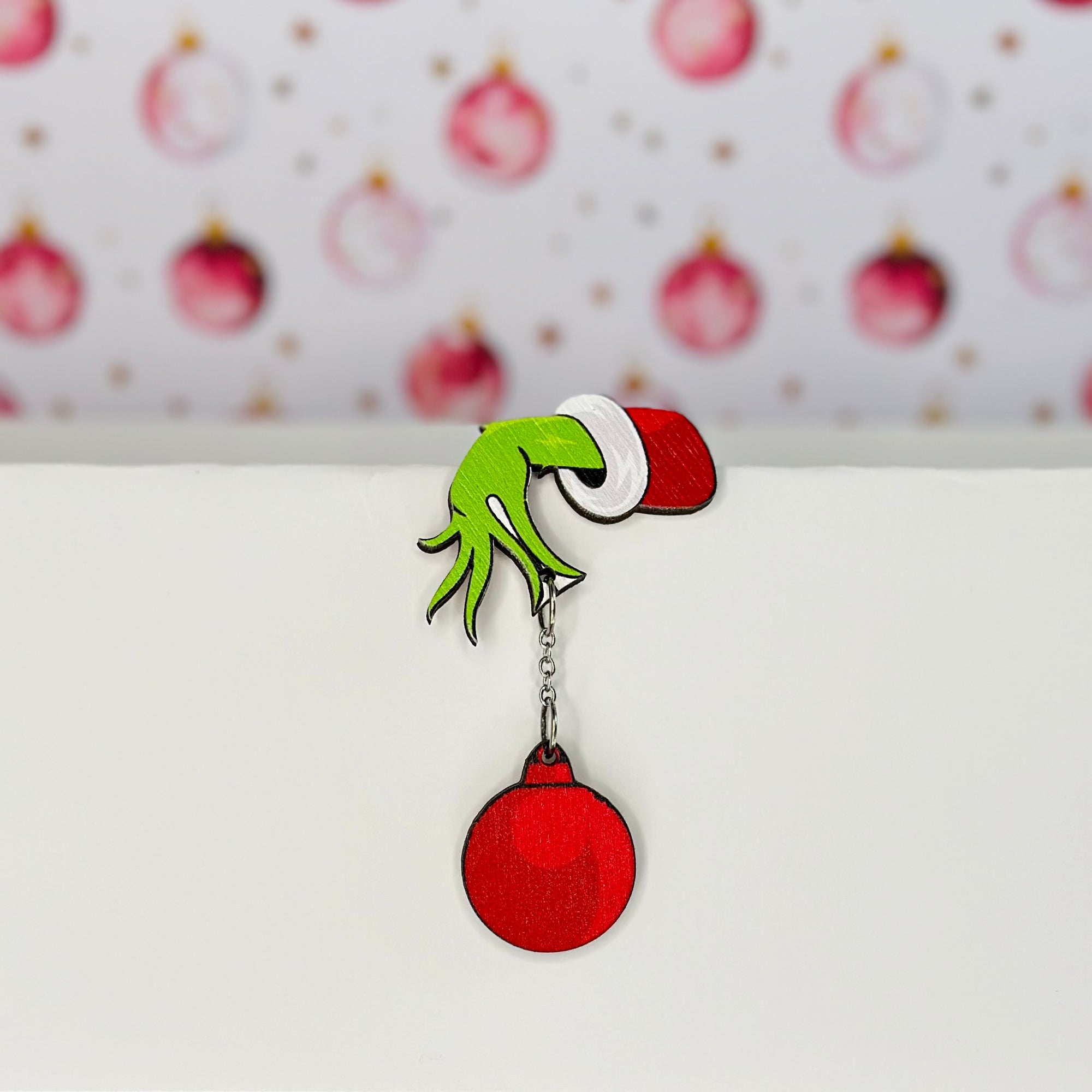 Grinch Christmas Tree Ball Cape Brooch