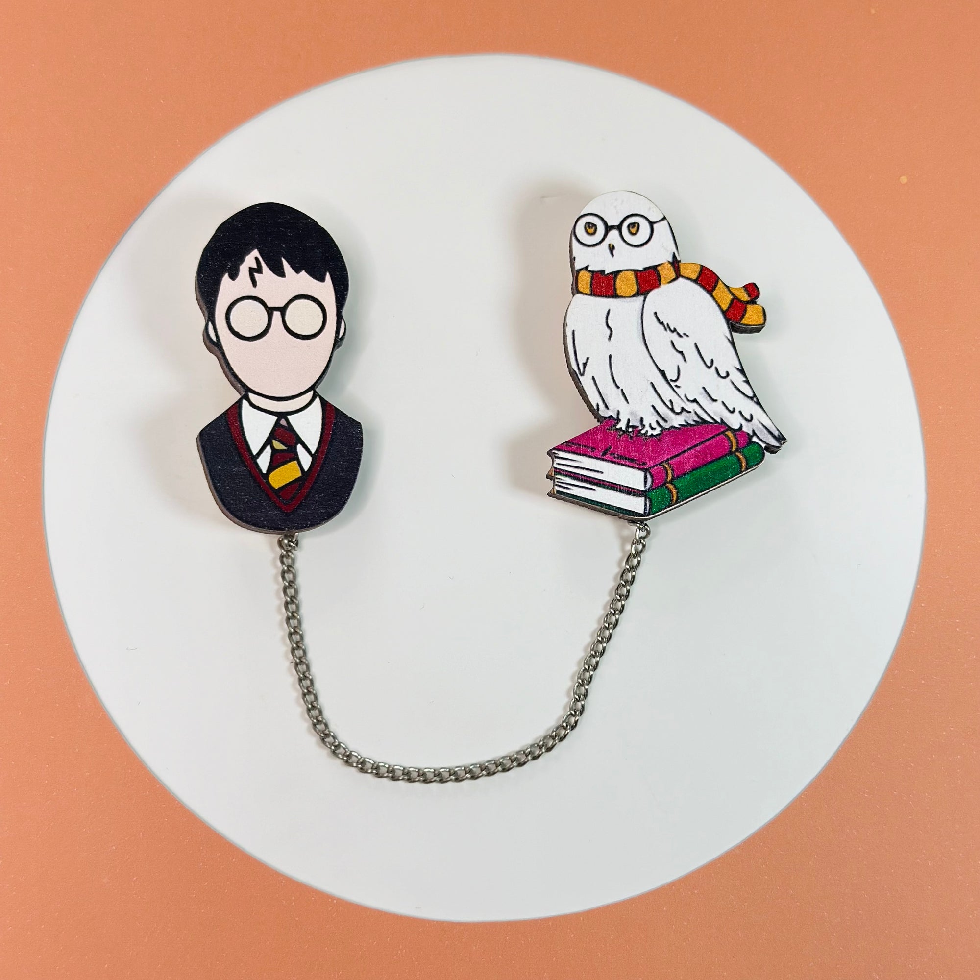 HARRY POTTER with owl გულსაბნევი