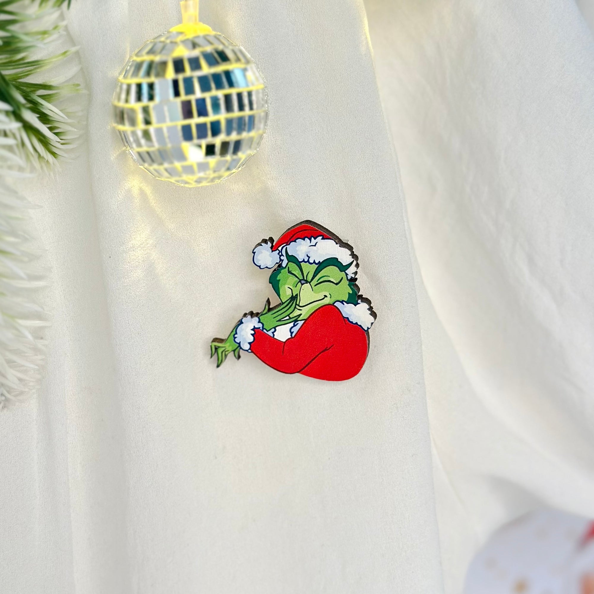 Grinch in Santa's clothes Various standard brooches