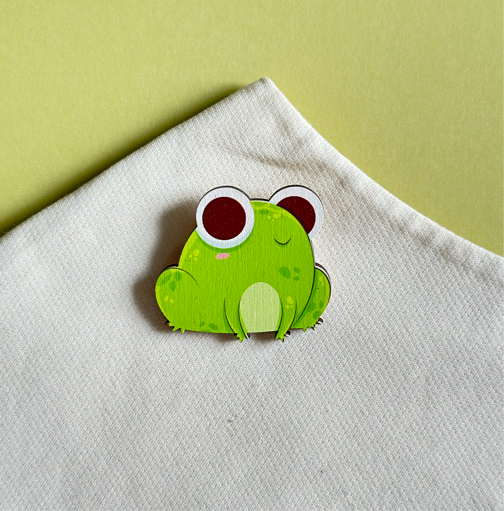 Green Frog Standard Brooch