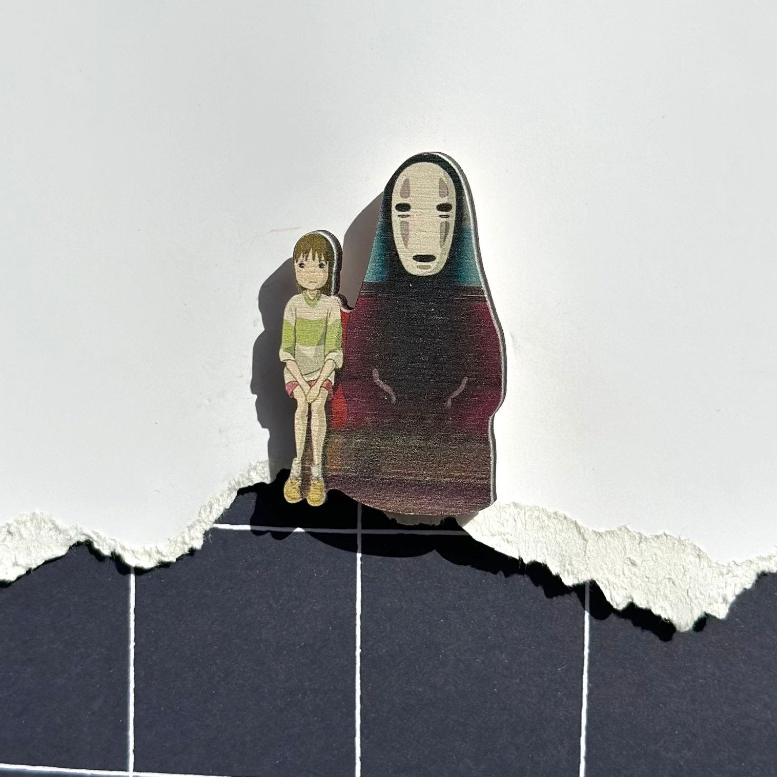 ანიმე Spirited Away: Kaonashi (მოჩვენება) გულსაბნევი აქსესუარი