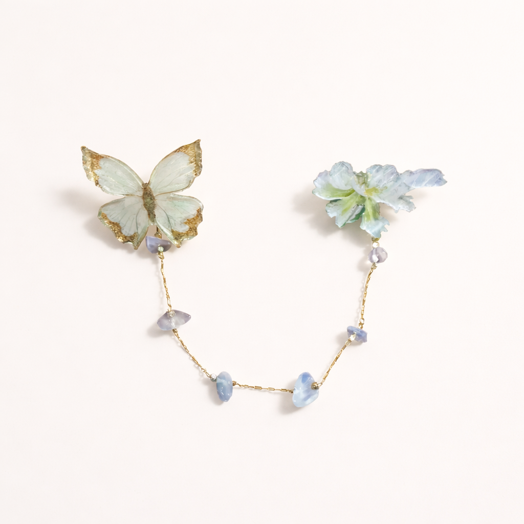 თეთრი პეპელა და პეონი : ორგანული მინის გულსაბნევი