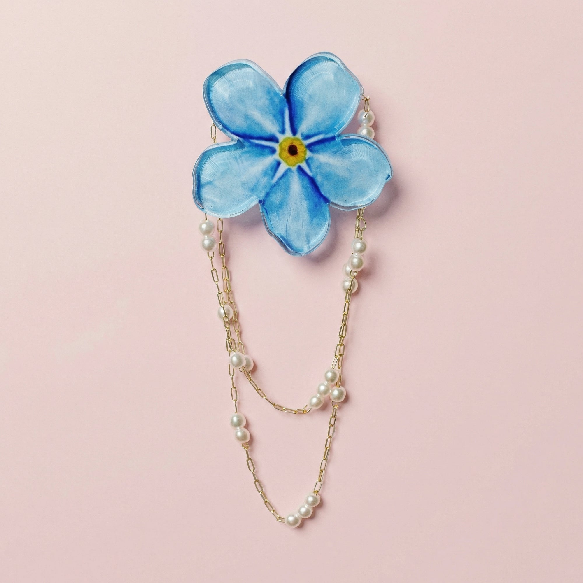 კესანე (Forget me not) ორგანული მინის გულსაბნევი & მარგალიტებით